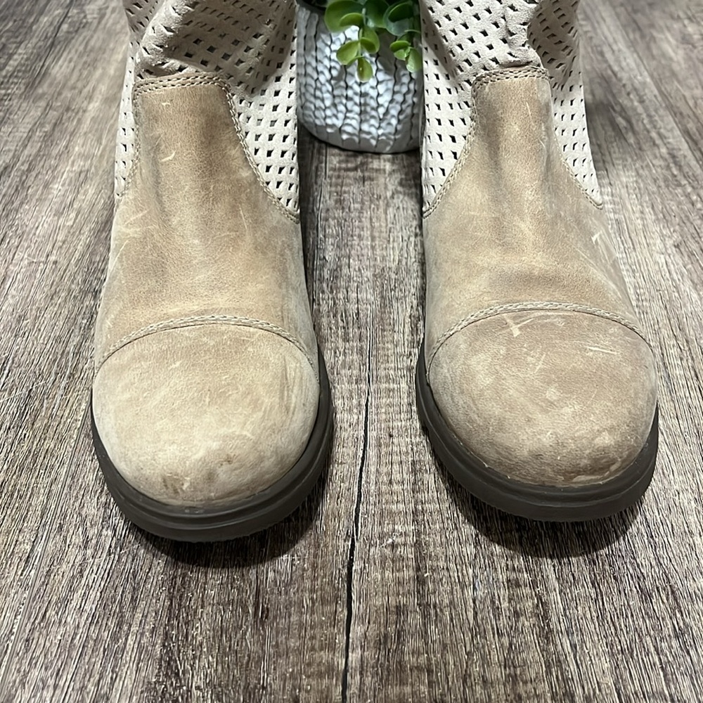 Sorel pull on boot - Picture 4 of 15